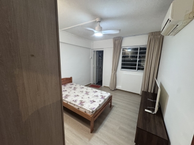 Looking for 1 person in one big common room @Yishun