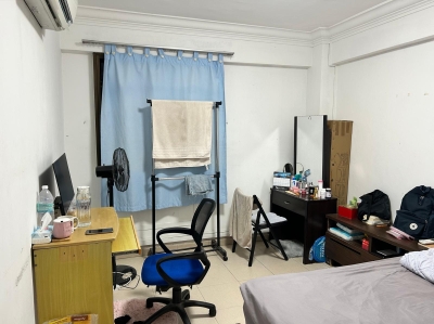 Master Room Available at Woodlands
