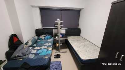 Looking for a male roommate (long-term stay) at 219D Bedok Central