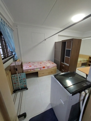 @Looking for Lady Master Bedroom Roommate with Aircon near Admiralty MRT and 888 Plaza@