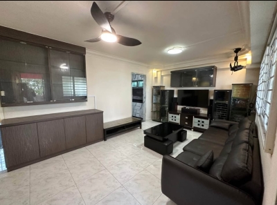 Common Room with Aircon Wifi ( HDB Registration) Near Marsiling Mrt