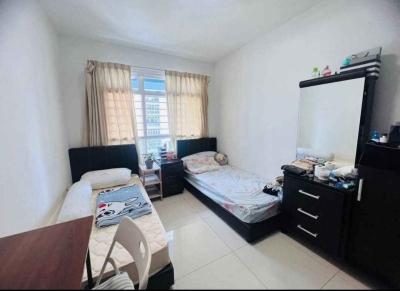 1 Lady to share Common Room