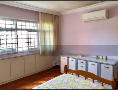 Master Room/Common Room/Study Room avaliable at PASIR RIS