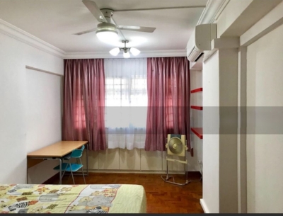 Master Room/Common Room/Study Room avaliable at PASIR RIS