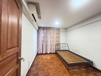 Common Rooms or Master Bedroom Near AMK MRT
