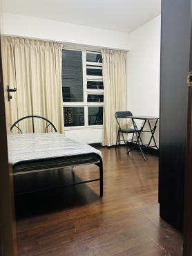 One Common Bedroom available Immediate at Bukit Batok West Ave 6, Blk 194A, Singapore 651194
