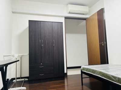 One Common Bedroom available Immediate at Bukit Batok West Ave 6, Blk 194A, Singapore 651194