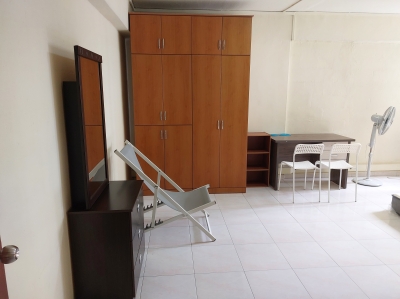 Master room. jurong east