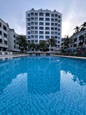 Master Bedroom for Rent at Woodleigh MRT