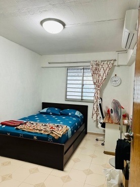 Common room with Private bathroom-3min walking distance to yishun mrt