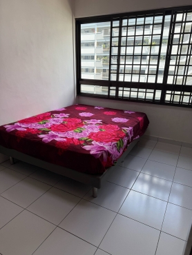 2 mins Yew Tee MRT - Common Room for Couple, Male, Female