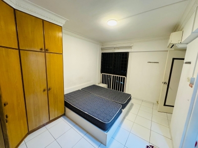 Master Bed Room(only 4 pax stay)