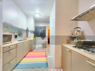 Single Room for Rent (Female Only)_Kovan MRT