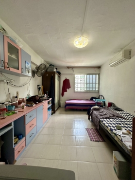 Looking for one male share a big common room @ Yishun