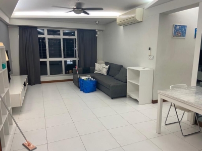 Sengkang very clean house, no owner stay