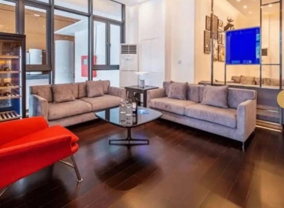 Condo room to rent