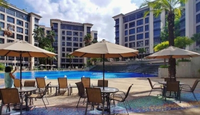 Condo room to rent
