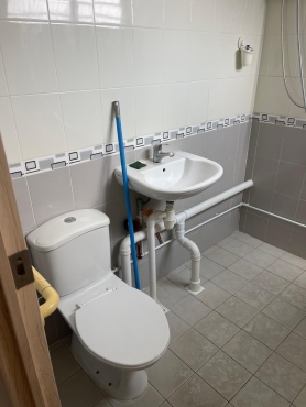 Master Bed Room For Rent Near Chinese Garden MRT