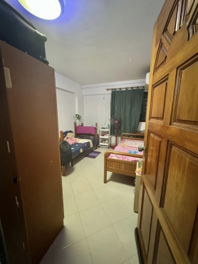 One Female Roommate ($550+PUB)