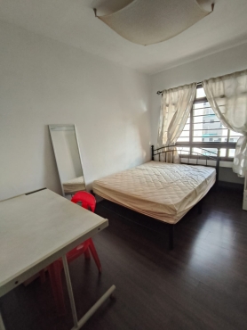 Common Room For Rent