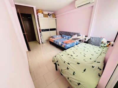 Looking for Short Term tenants