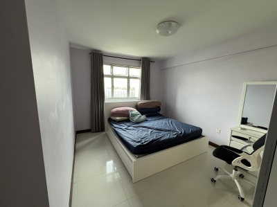 Masterbed room to rent