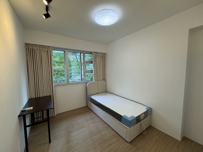 Cozy Common Rm for 1 Person