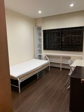 One common room available at near Tiong Bahru / Havelock MRT
