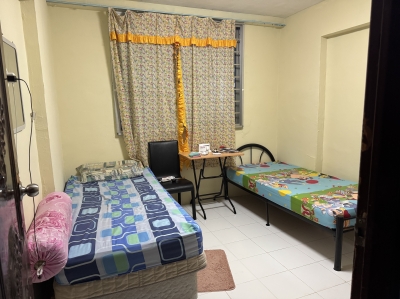 Lady common room for rent only lady at Bukit Gombak