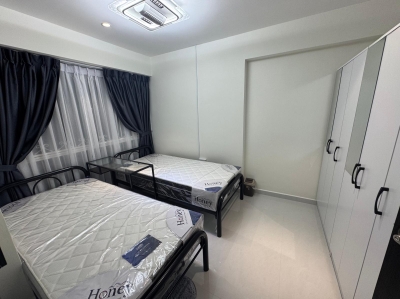 Sembawang MRT အနီးတွင် အမျိုးသမီး 1 ယောက်အတွက် Common Room (Share room-made) ငှားရန်ရှိသည်။