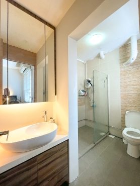 Master Bedroom ငှားရန် @ Khatib/Yishun.