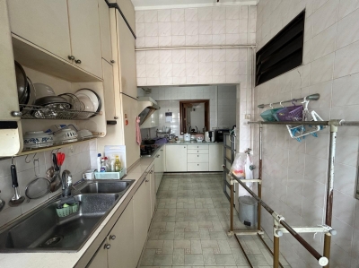 ✅ ONE LADY♀️ ROOMMATE WELCOME AT JURONG EAST MRT S$650