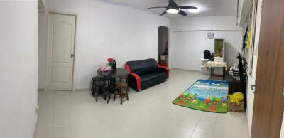 SPACIOUS COMMON ROOM