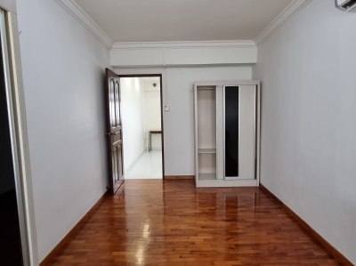 Common room for Male Room mate available immediately!