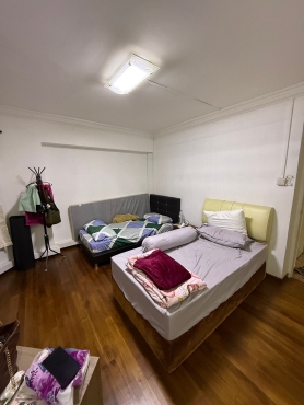 Master Bed To Share With Female Roommate