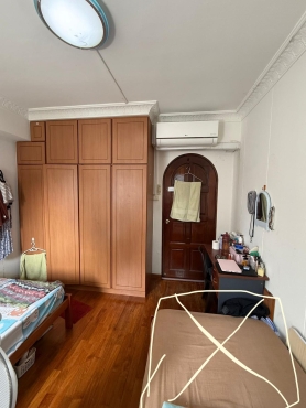 One lady Single Stay @ Jurong East