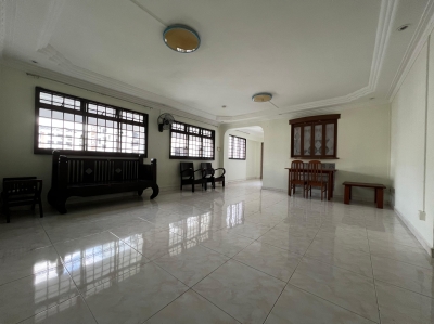 Common Room For Rent