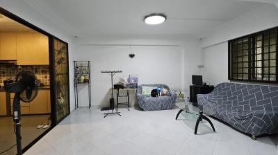 Hougang MRT, common rooms
