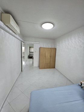 Hougang MRT, common rooms