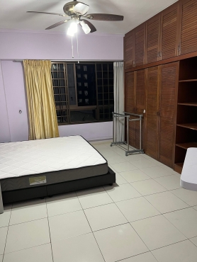 Spacious Master Room for Rent Near Yew Tee MRT