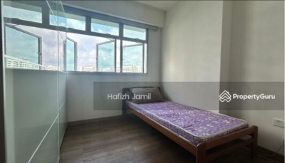 Whole common room for single stay