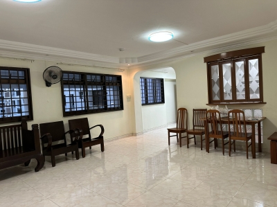 Common Room For Rent