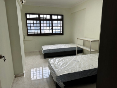 Common Room For Rent