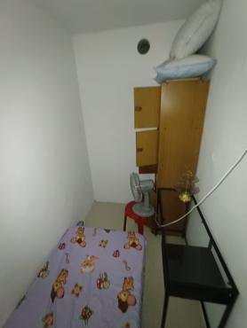 male room single stay S$500