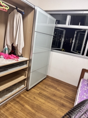 The whole common room for single stay