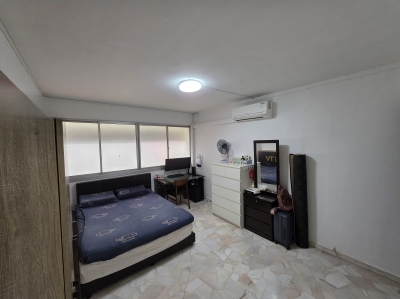One Female and Couple available for Common Bedroom & Master Bedroom &zwnj;at Choa Chu Kang 🏤