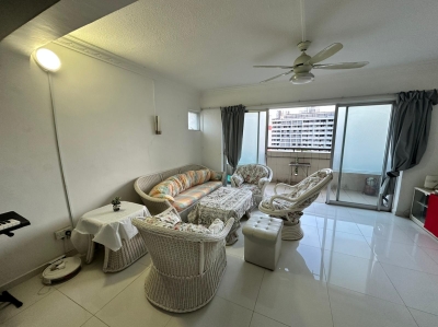 Big Common room at Corner unit  (Male only/ တစ်နေရာစာ)