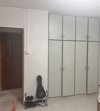 Looking for one lady roommate for common room at Tampines