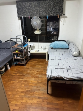 Common Room for Male to share nearby Pioneer MRT