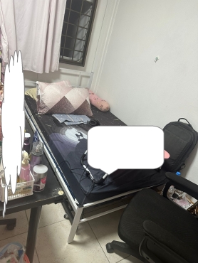 One female sharing common room (2 person sharing)